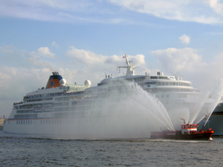 Auslaufen in Hamburg